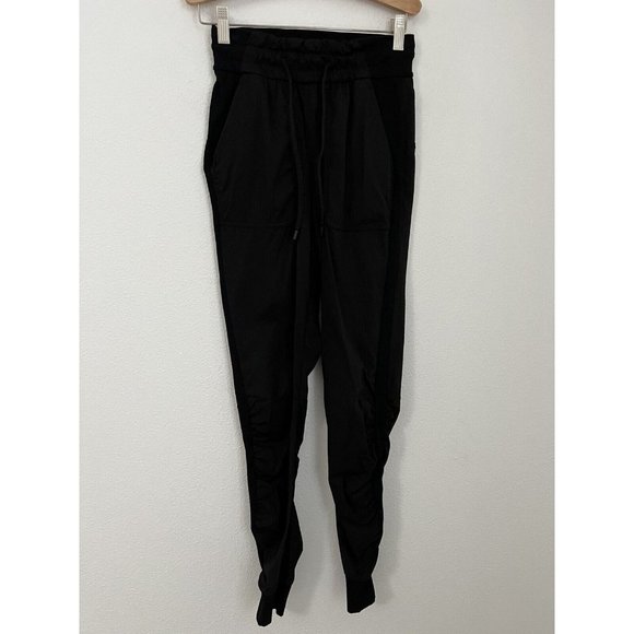 Lululemon Beyond The Studio Jogger Black High Rise Size 2 Ruched Legs - Picture 4 of 6